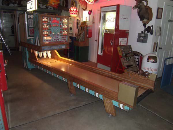 1968 United Century Ball Bowler 16 ft.